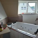 Schoene Mit Whirlpool Und Sauna Homberg (Ohm)