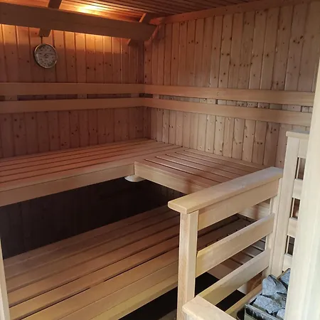 Schoene Mit Whirlpool Und Sauna 아파트 Homberg (Ohm)