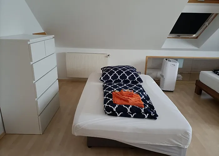 Schoene Mit Whirlpool Und Sauna Homberg (Ohm)