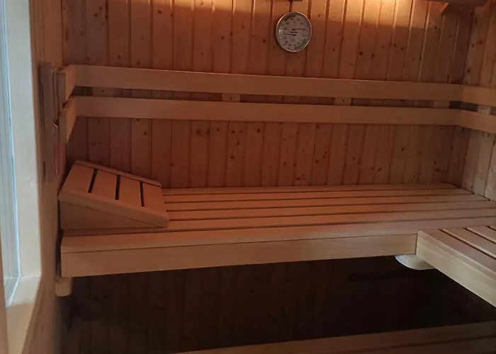 Schoene Mit Whirlpool Und Sauna Appartamento *