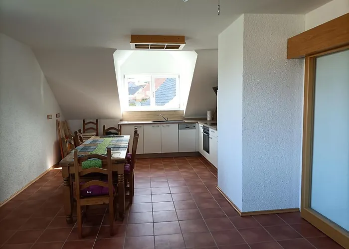 Schoene Mit Whirlpool Und Sauna Homberg (Ohm)